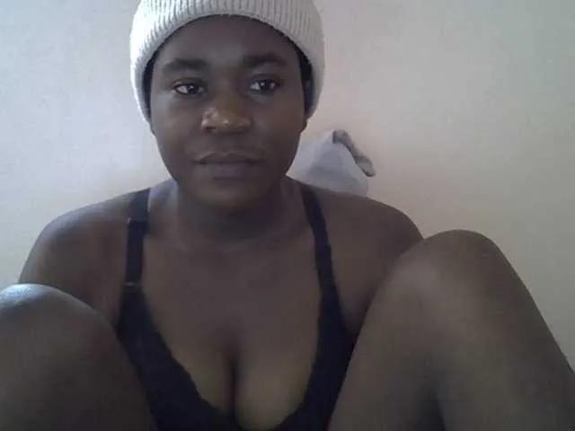 queen-sly on BongaCams 