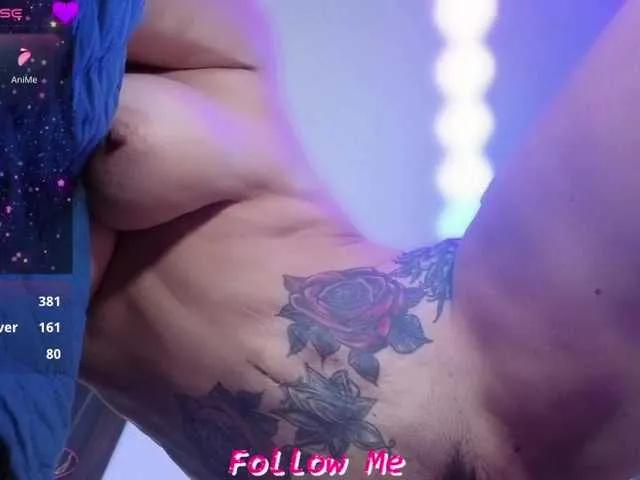 Offline QueenyK1ng on BongaCams