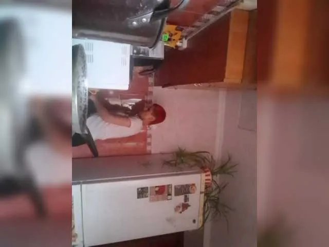 Freechat Raisin on BongaCams