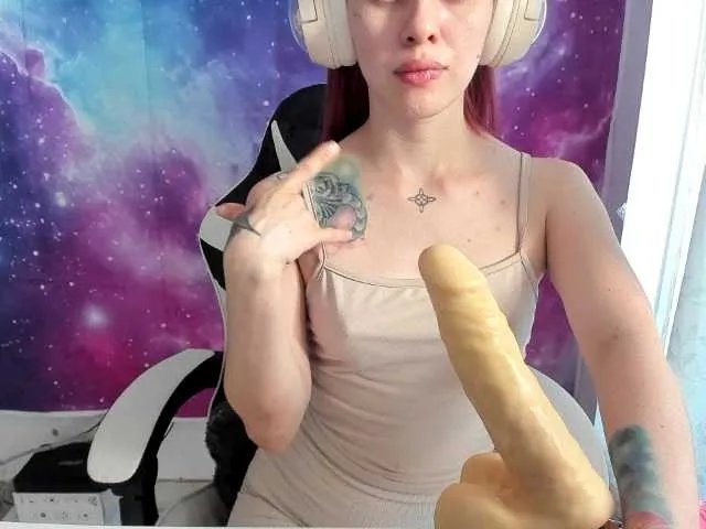 Freechat RevySadashiTrue on BongaCams