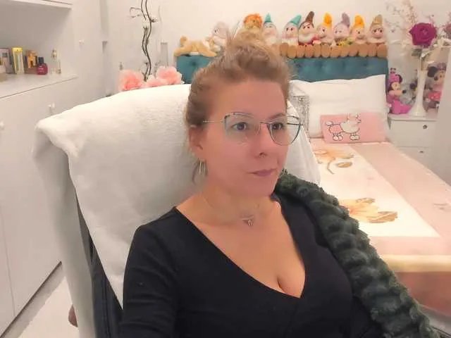 Freechat SalomeJade on BongaCams