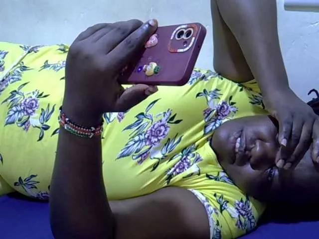 Offline sexy-ebony254 on BongaCams