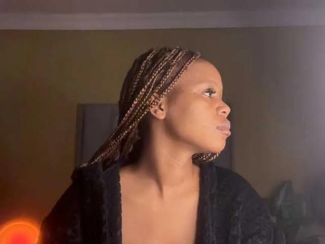 Freechat SexyBaddie on BongaCams