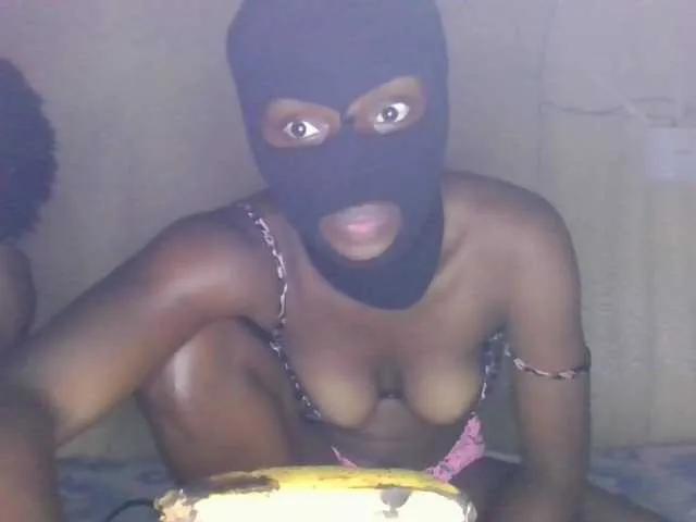 Offline Sexymammy001 on BongaCams