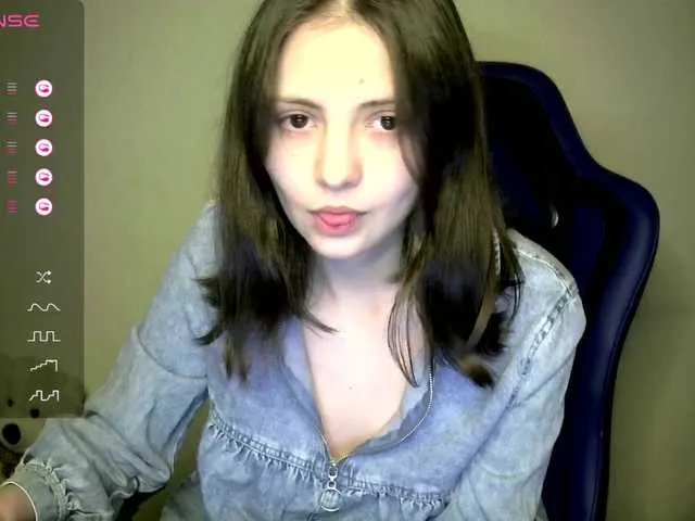 Freechat SilverSaya on BongaCams