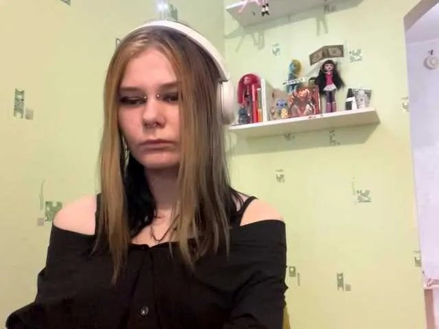 Freechat SIMONA-CHARON on BongaCams