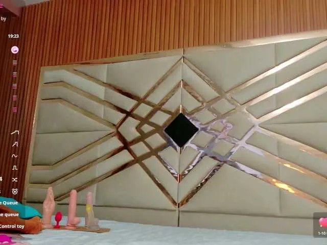 Freechat sluttyandmature on BongaCams