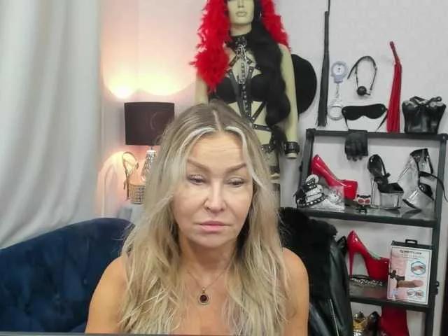 Offline soft-crystal on BongaCams