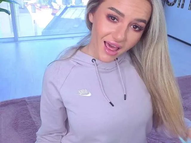 Freechat SpoilM3Mor3 on BongaCams