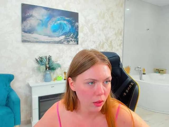 Offline Strawberrye on BongaCams