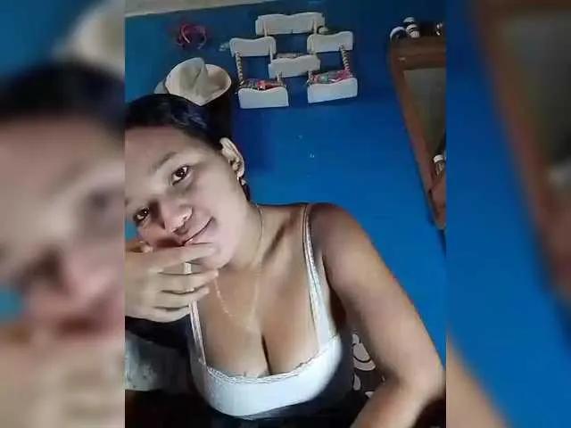 Offline Vaninah on BongaCams