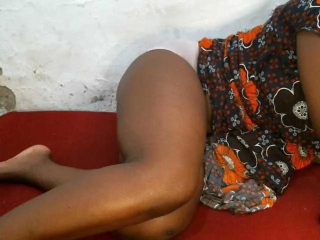 Vivvy-Queen on BongaCams 