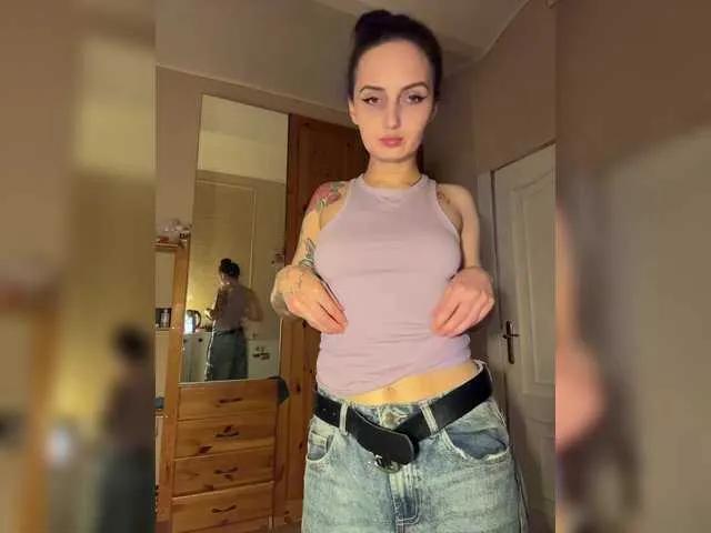 Offline Wow-Eva on BongaCams