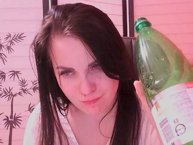 Freechat YesBabyYes on BongaCams