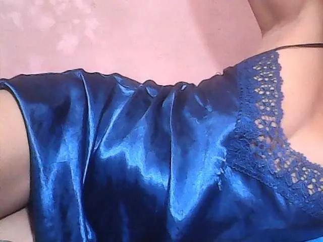 Yummyasian22 on BongaCams 