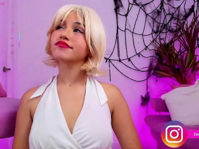 Freechat Zaradavis on BongaCams
