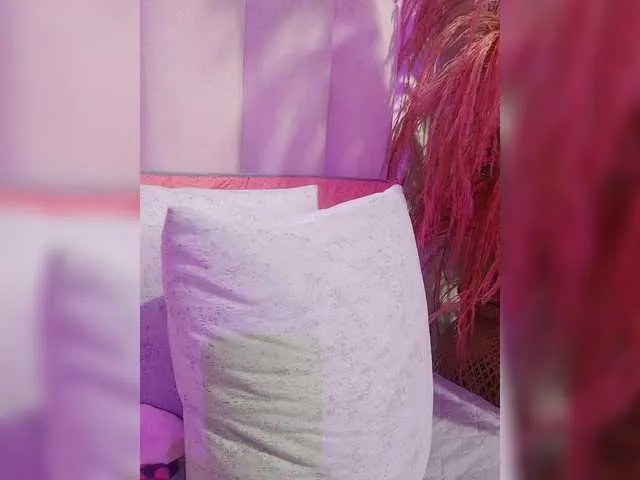 Freechat ZoeCamils on BongaCams