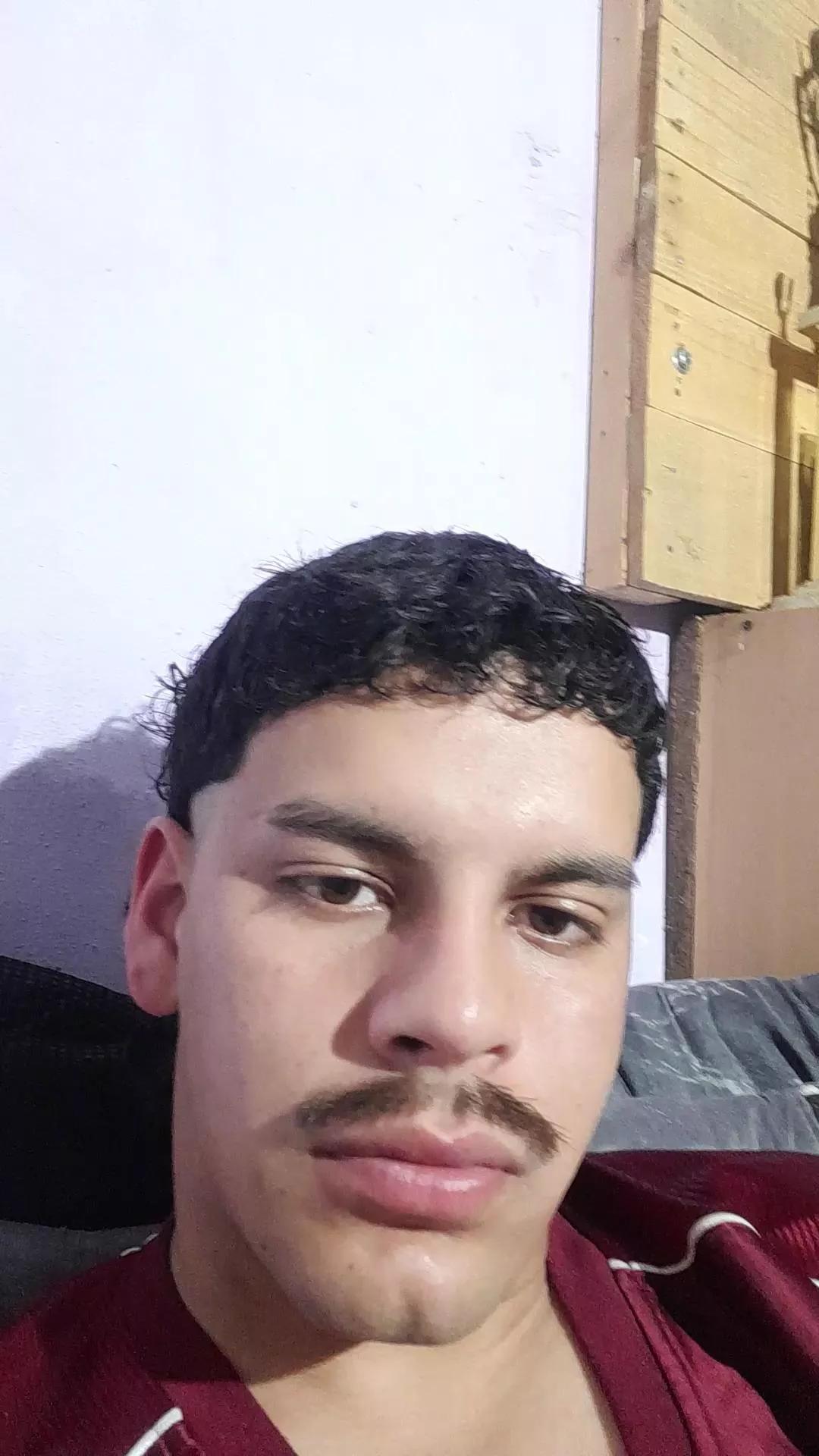 garbeilsrnxxx on Cam4 