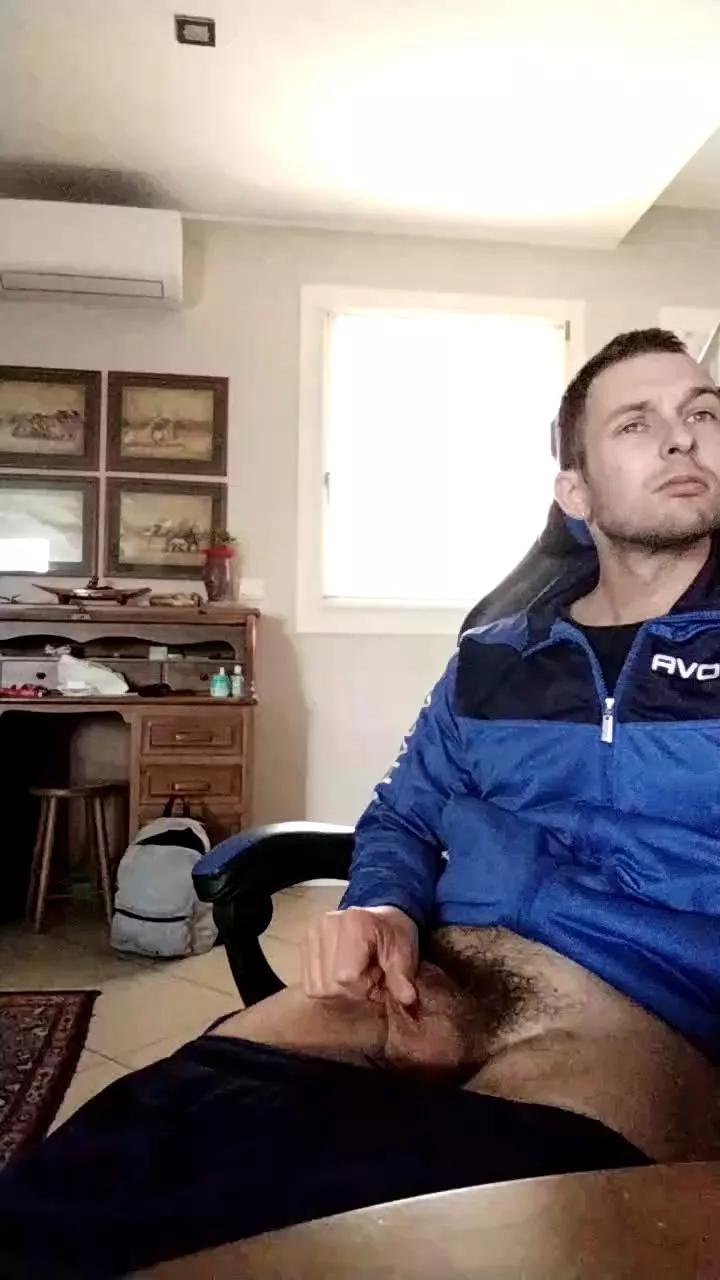 riccardoyeah on Cam4 