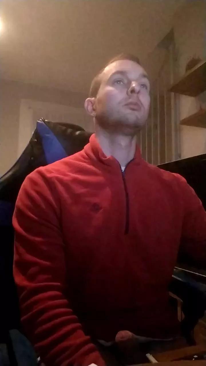 riccardoyeah on Cam4 