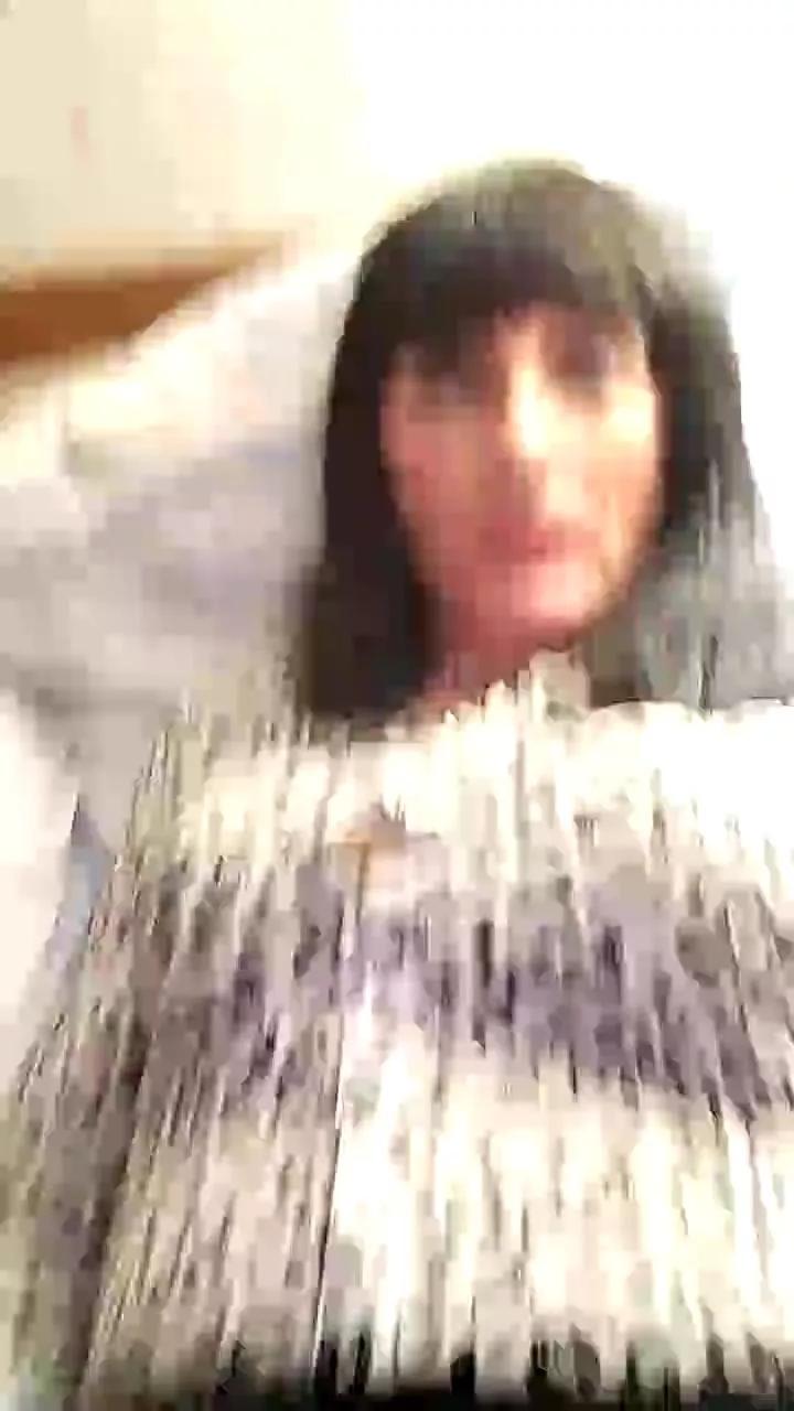 Saabrinaahot on Cam4 