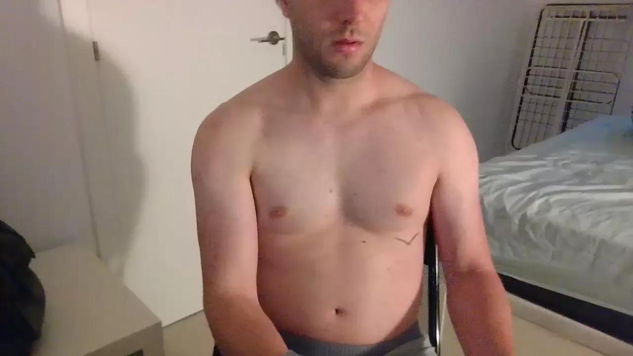 YoungFraser on Cam4 