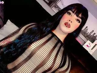 baby-isaa on CamSoda 