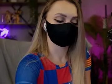 Freechat _careful_i_bite_nya_ on Chaturbate