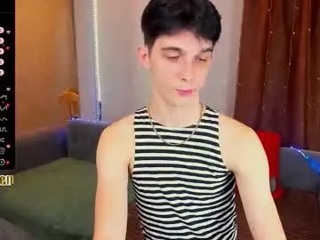 Freechat aaron_bang on Chaturbate