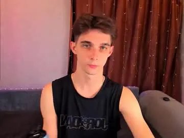 Freechat aaron_bang on Chaturbate