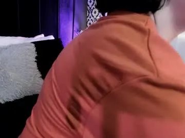 Freechat adeelinee on Chaturbate