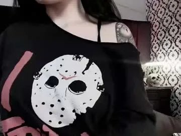 Freechat adeelinee on Chaturbate