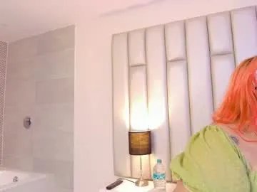 Freechat adreeaperez1 on Chaturbate