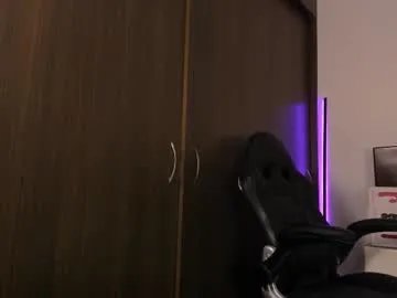 Freechat alejaramillo_ on Chaturbate