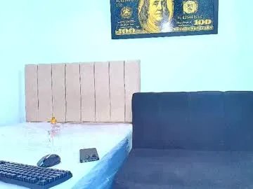 Freechat alejo_21cm on Chaturbate