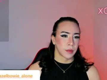 Freechat alonehazel on Chaturbate