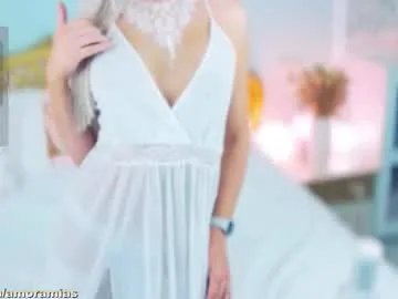 Private amoramias on Chaturbate