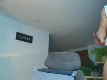 Freechat andrew_west_ on Chaturbate