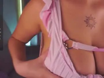 Freechat anuricbriny on Chaturbate