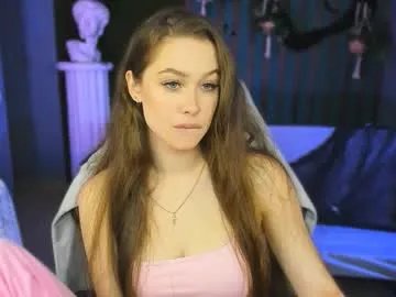 Freechat arielsykes on Chaturbate