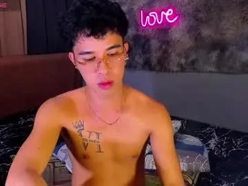 Freechat asiancum_peter on Chaturbate