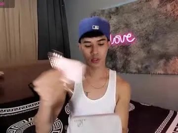 Freechat asiancum_peter on Chaturbate