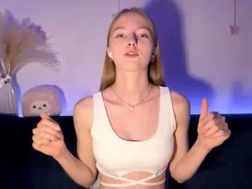 Freechat autumnroginson on Chaturbate