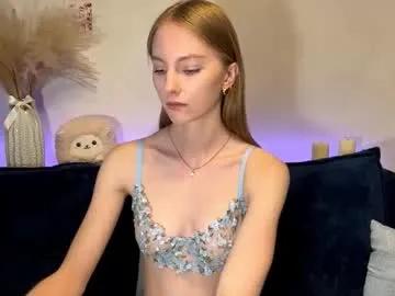 Freechat autumnroginson on Chaturbate