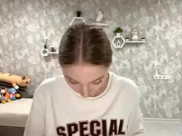 Freechat autumnroginson on Chaturbate
