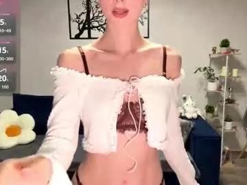 Freechat autumnroginson on Chaturbate