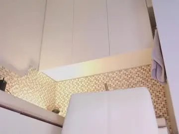 Freechat aveksmr on Chaturbate