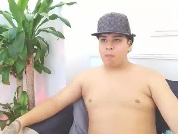 Freechat bennett_alejoo on Chaturbate