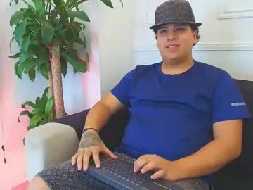 Freechat bennett_alejoo on Chaturbate