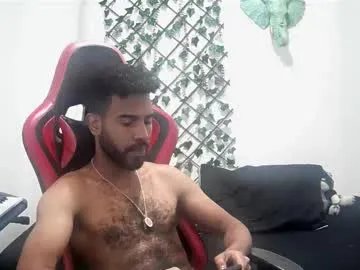 Freechat bruce_1111 on Chaturbate